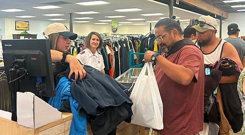 Summerland wildfire forces migrant workers back to Mexico months before planned